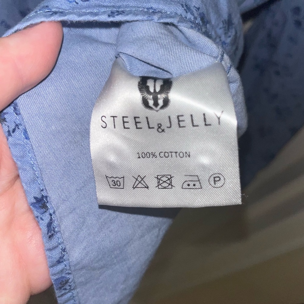 Button Down - Picture 5 of 5